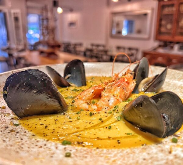 Ab oVo Mediterranean Restaurant – Γεύσεις Φωκίδας δίπλα στη θάλασσα